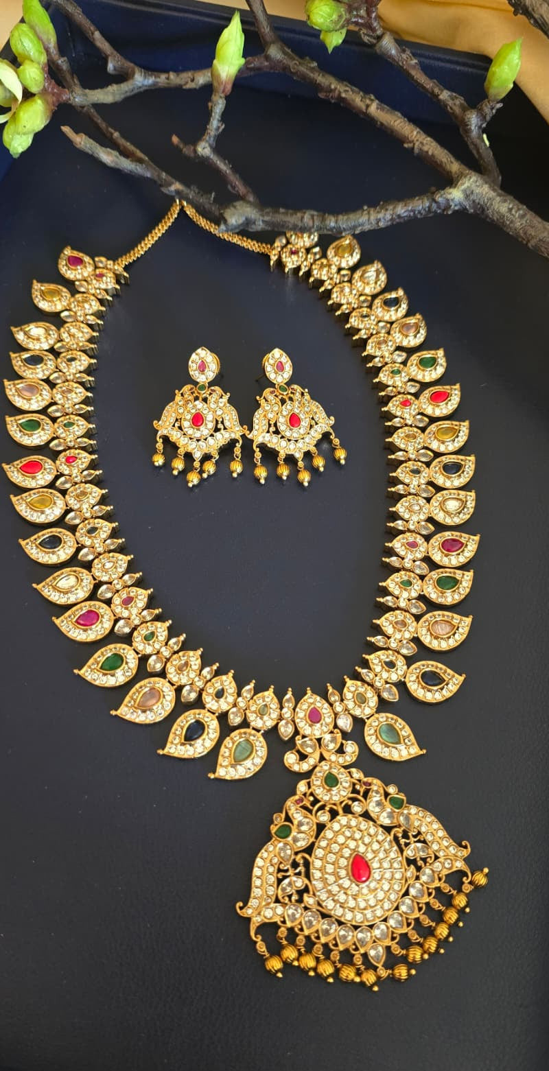 Full gold-tone multicolour teardrop necklace set with matching earrings